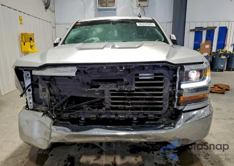 2019 Chevrolet Silverado Ld C1500 Lt z USA, uszkodzony, nr VIN 2GCRCPEC8K1144784